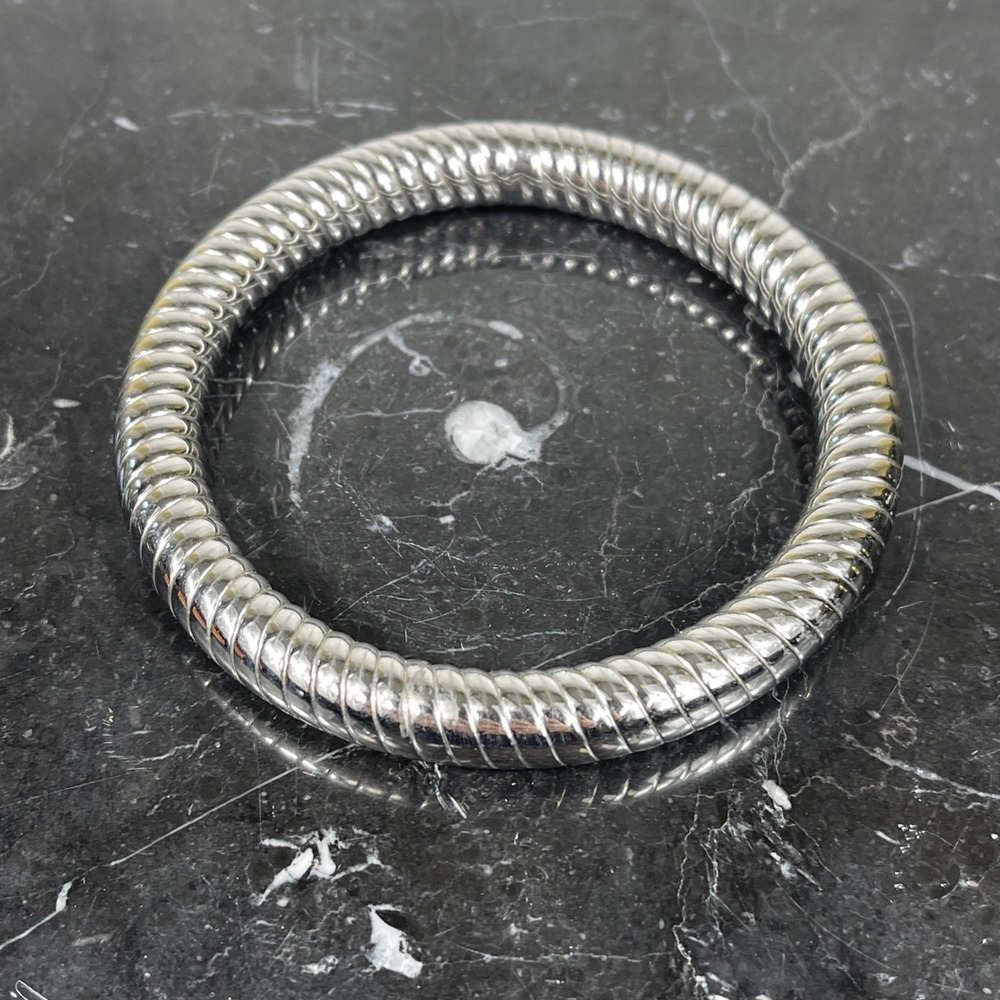 Silver Tone Gaspipe Omega Ribbed Bangle Bracelet Tubogas Style Minimalist Chic